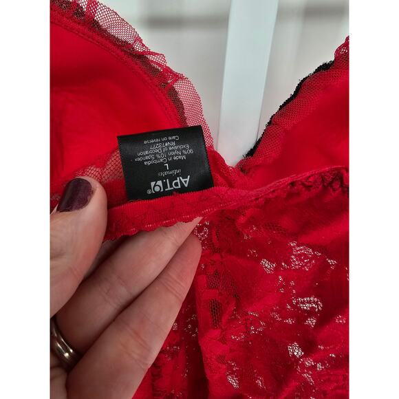 Vintage Y2K APT 9 Womens Sz L Nightie Nightgown Red Lace Black Trim - Picture 4 of 4